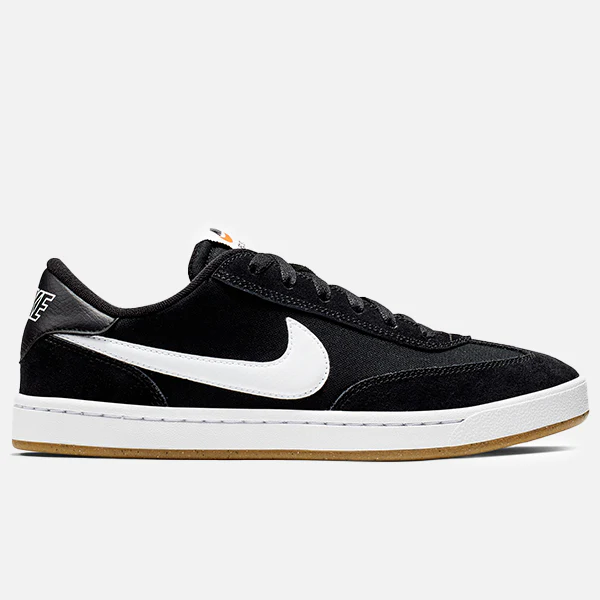 Nike SB FC Standard