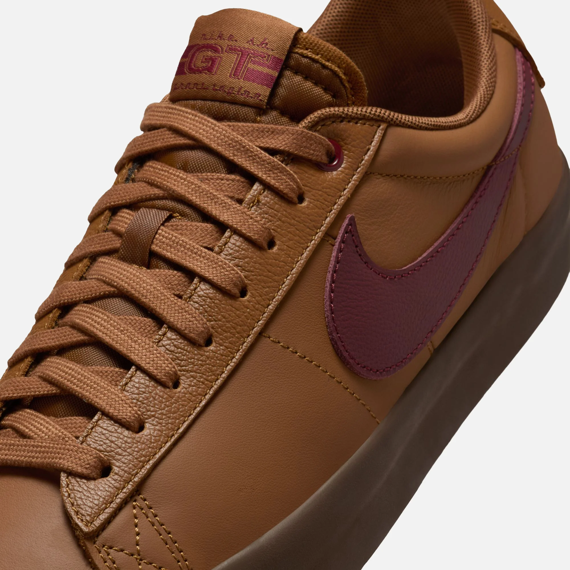 Nike SB Zoom Blazer Low Pro GT - Image 4