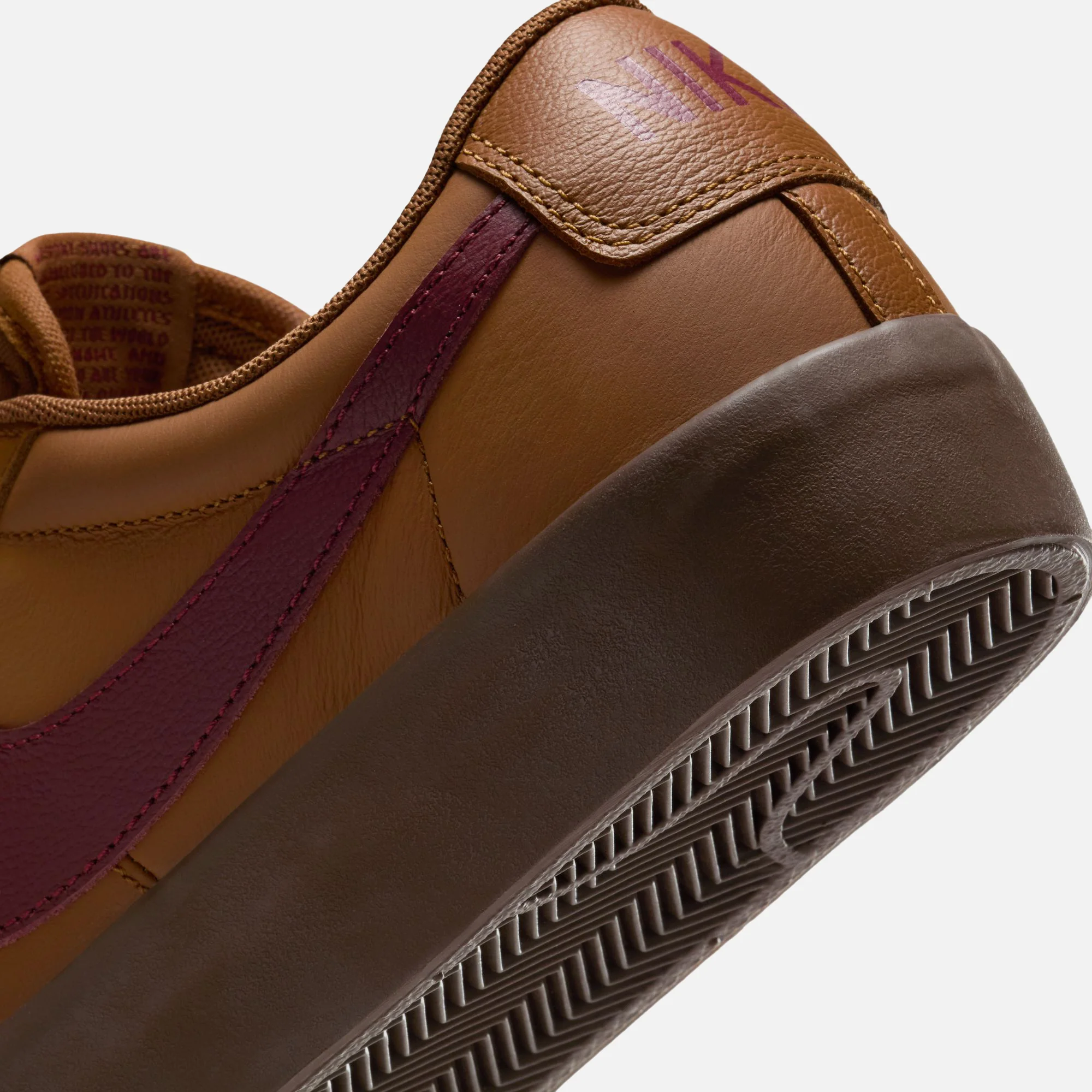 Nike SB Zoom Blazer Low Pro GT - Image 5