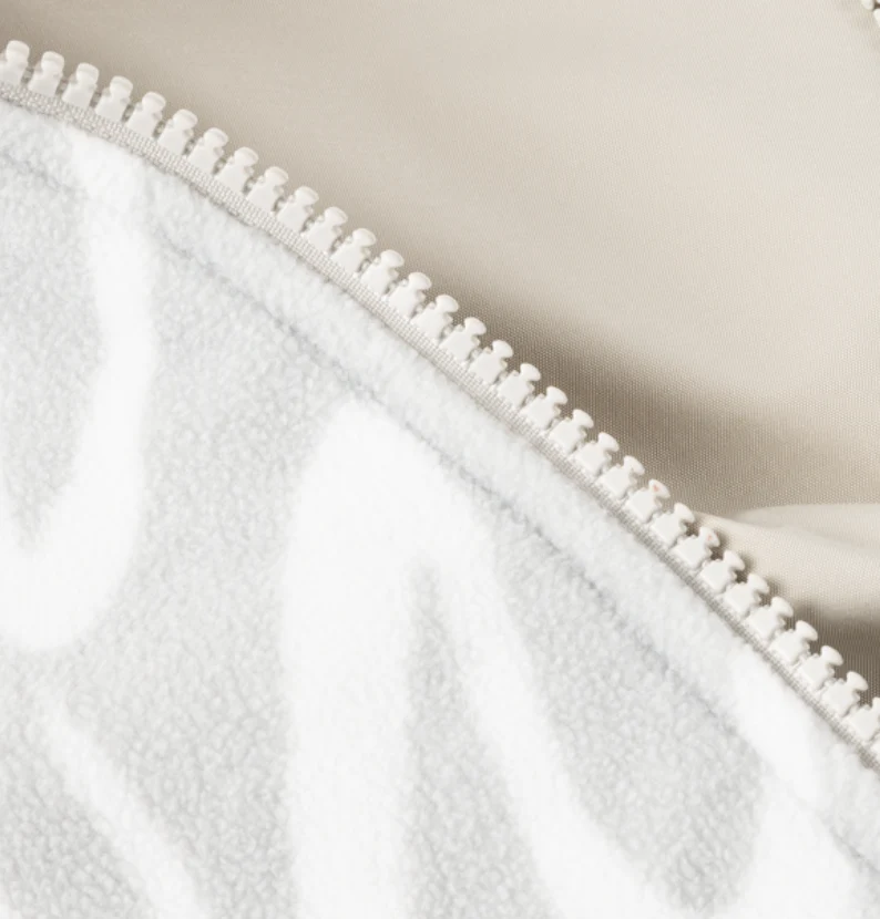 Reversible Chilling Fleece - Image 12