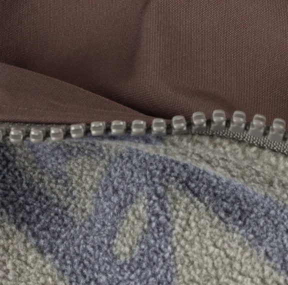 Reversible Chilling Fleece - Image 12